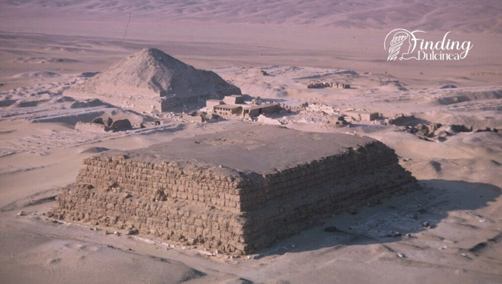 An Abandoned Egyptian Pyramid in Ancient Egypt: Zawyet el’Aryan
