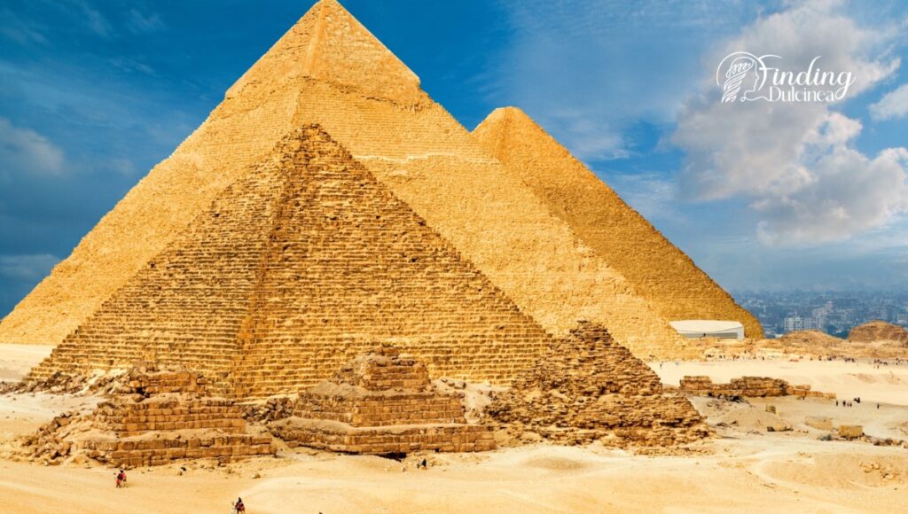 who is buried inside The Great Pyramid of Giza