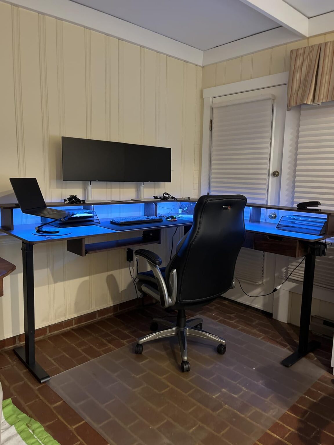 12 Best Standing Desks For Gaming June 2026 Tested B0DZBL3KNZ Customer 1 1152x1536 